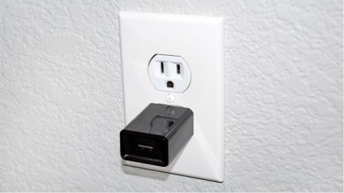 Fast Charging USB Wall Charger for Mobile Telephone with USA Plug Included